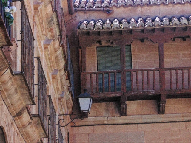 Balconada de madera