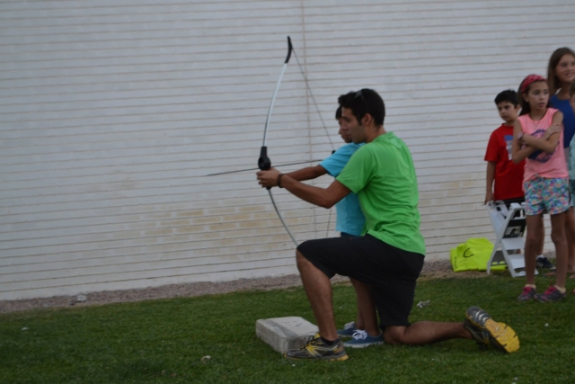 Enseñando a coger el arco