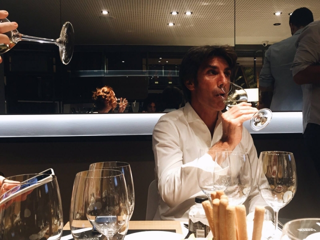 Asistiendo a la cata