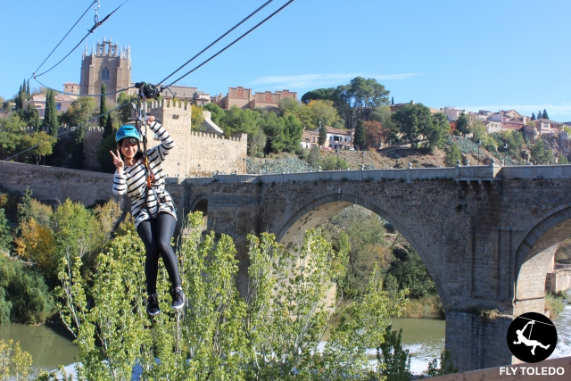 Disfrutando de la tirolina