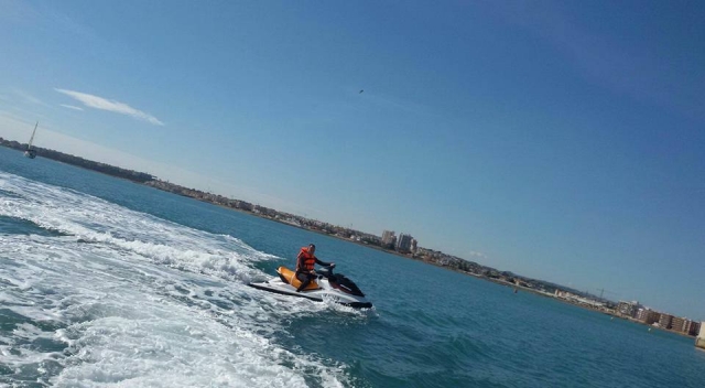 Moto de agua en Tabarca