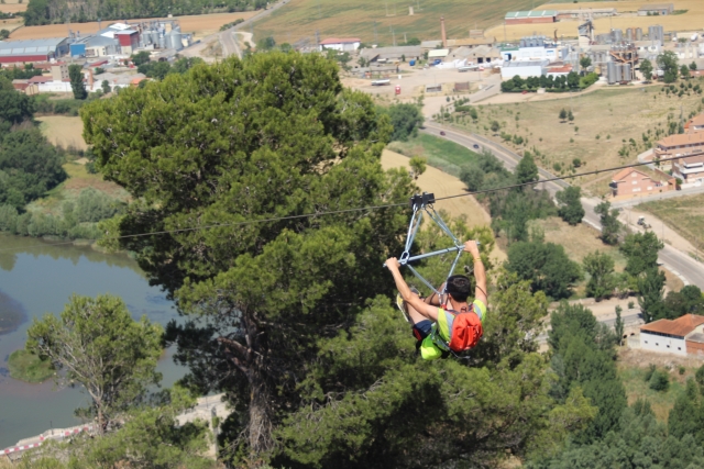 Vol en tyrolienne 