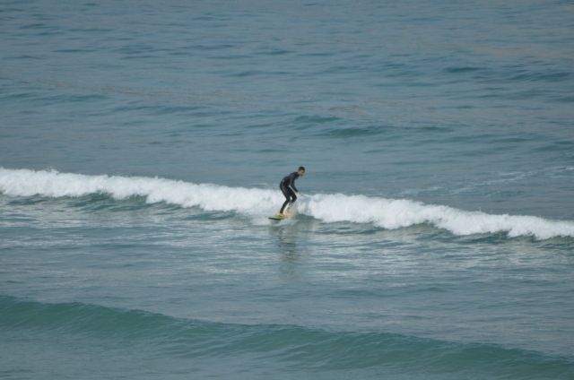 Surfista en la ola
