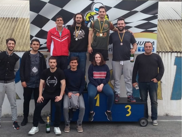 Jugadores en el podium