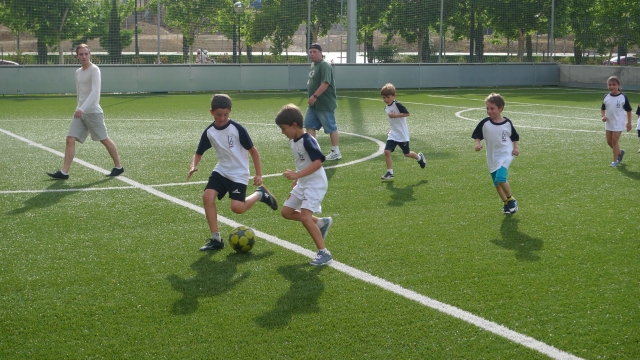 l1130814number-16-school.jpg