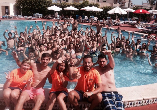  dans la piscine 