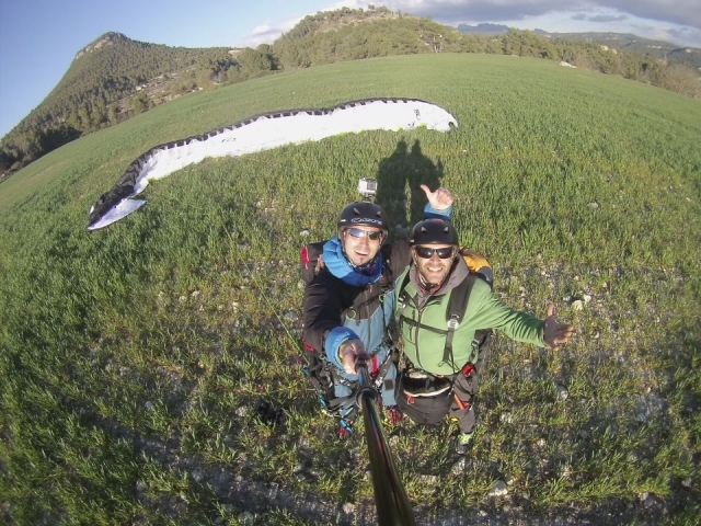  acabou de chegar em terra 