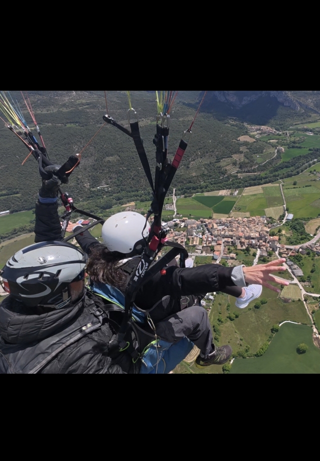 Opinión de M Teresa sobre Vuelo en parapente en Igualada 20-25 minutos