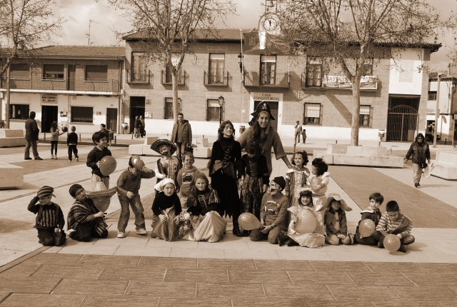 e-19732222-marchamalo-sepia1461772006.7373.jpg
