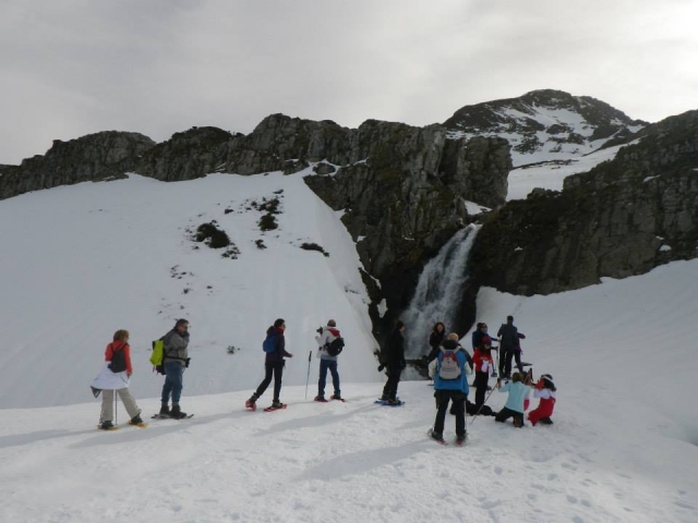  group in the snow 