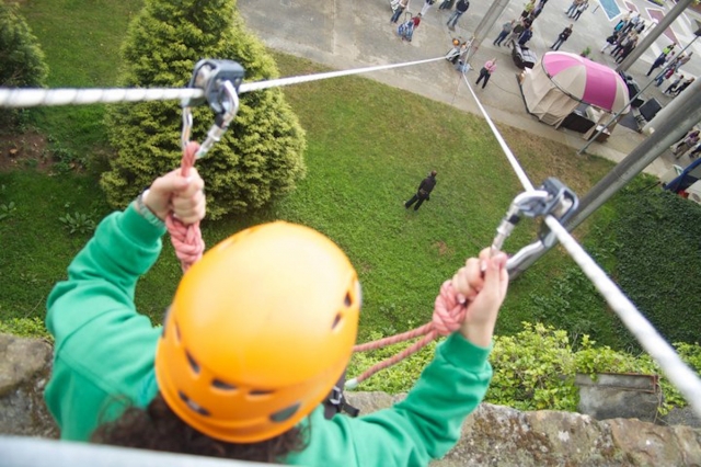  zip line 