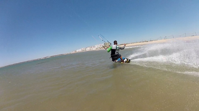 Disfruta del mar con el kitesuf