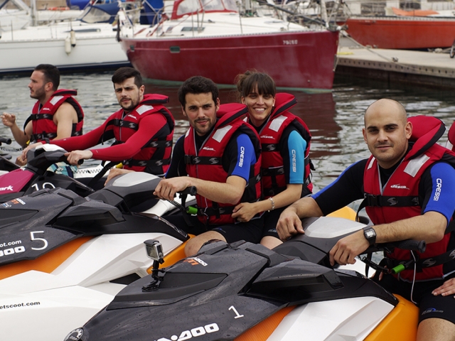 Listos en el puerto para empezar a conducir