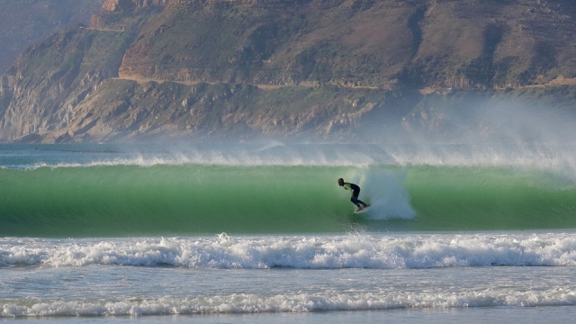 e-19733083-surf-en-tenerife14652936786451.jpg