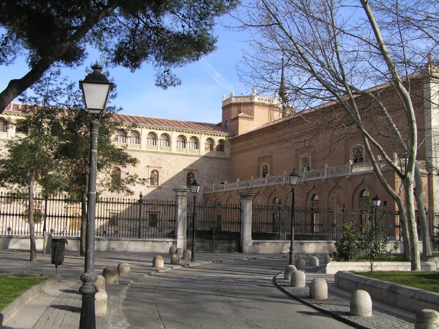 Acercate al palacio 