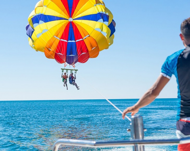 e-19733520-viendo-alicante-en-parasailing16183864242432.jpg