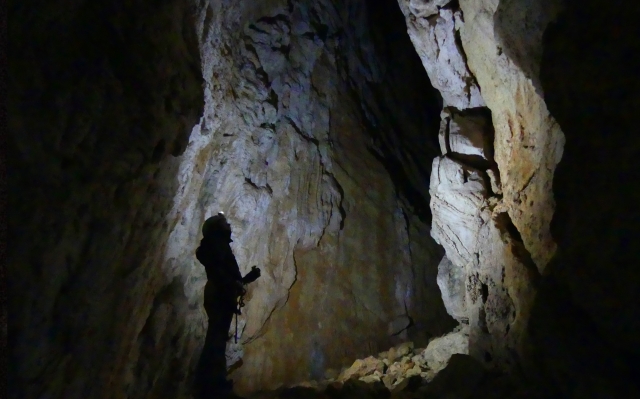  Vivere un'esperienza speleologica a Malaga 