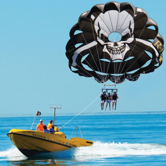 Giri in parasailing 