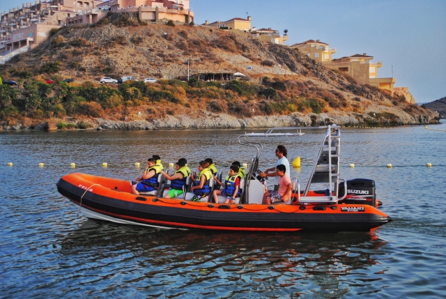 Paseo en grupo en lancha en Murcia