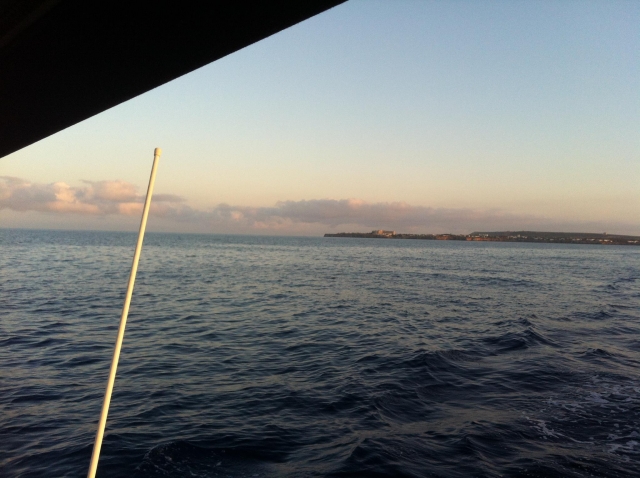 Navegando paralelos a la costa