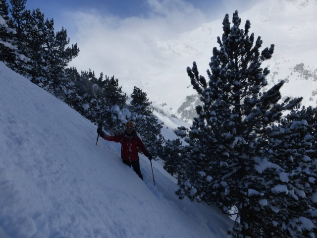  Coperto di neve fino alle ginocchia 
