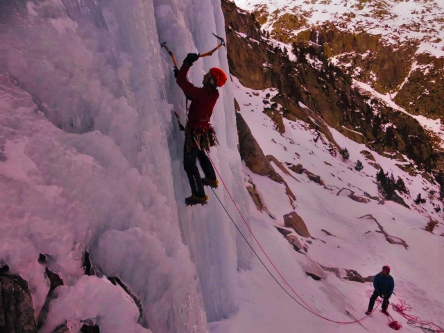  Arrampicata su ghiaccio 