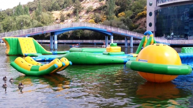 Hinchables en el agua