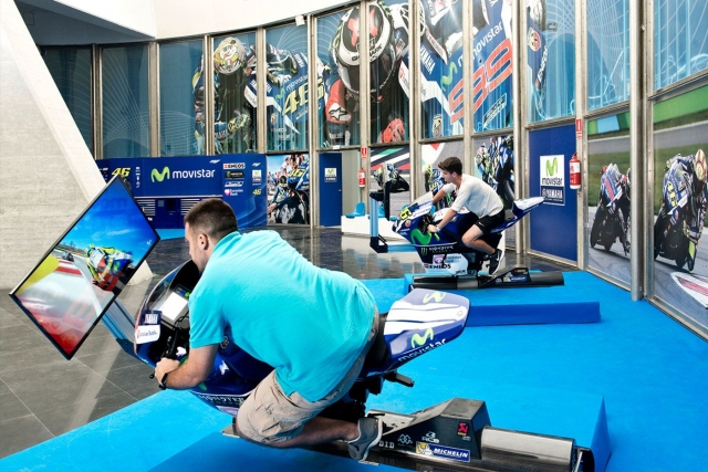  MOTOGP 模拟器 