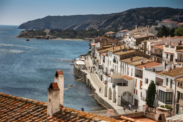 Cadaques y sus preciosas casas blancas