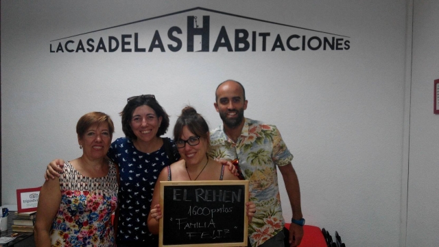  Famiglia unita, scappare insieme 