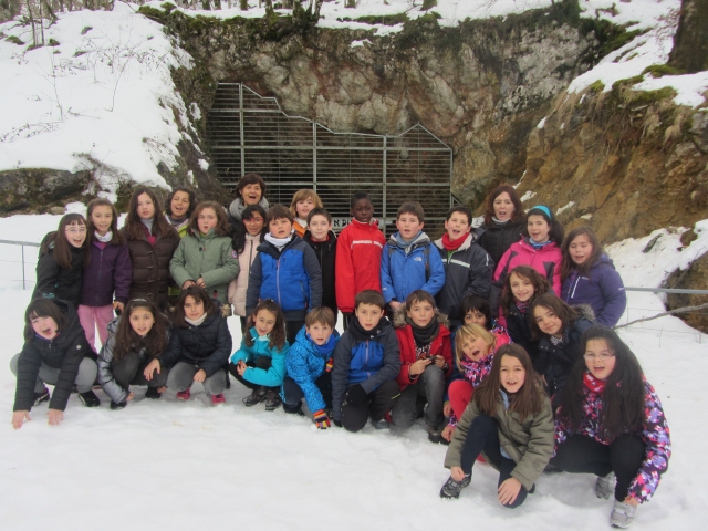  The little ones enjoying the landscapes of Astiz 