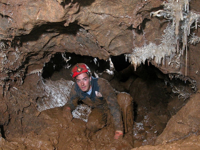 En las cuevas de La Reserva