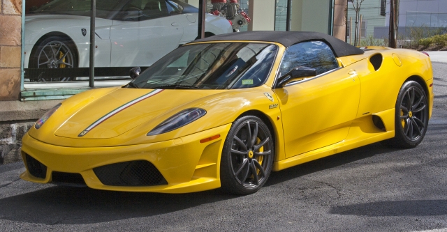  Dirija uma Ferrari conosco 