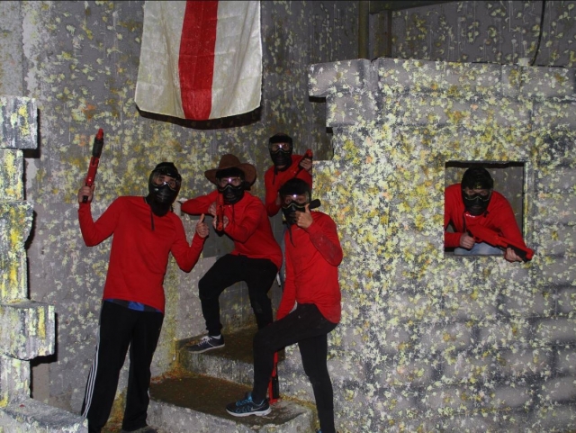 Red paintball team 
