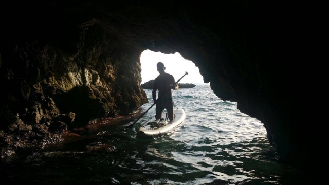 Calas y cuevas