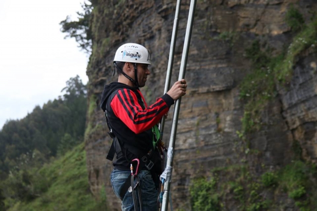Sujetandose antes del salto