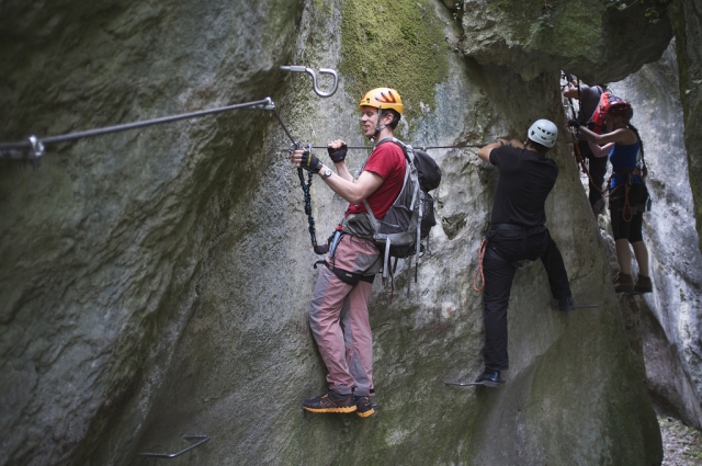 Aprendiendo escalada en la via ferramarra