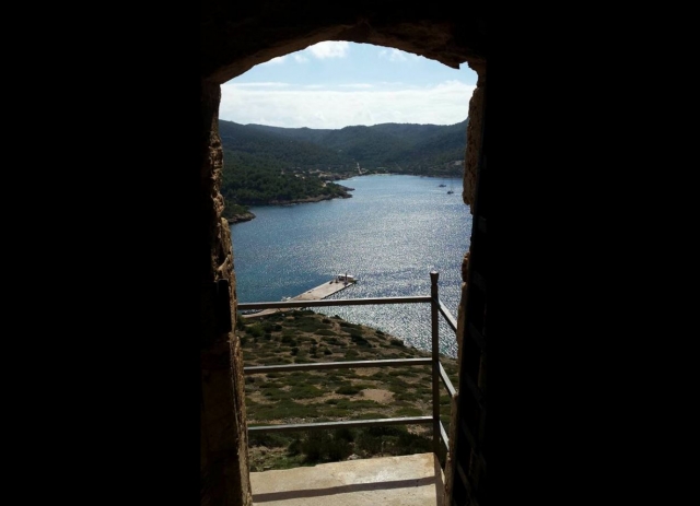  Finestra del Castello de Cabrera 