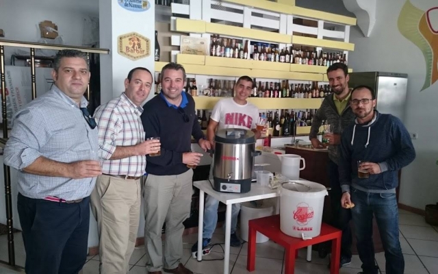 Ven a fabricar cerveza