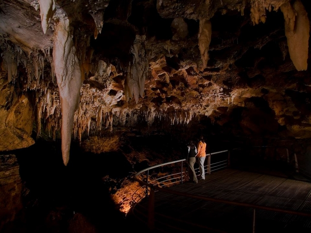 Mirador en el interior de la cueva