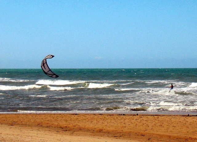 Kitesurf en la playa