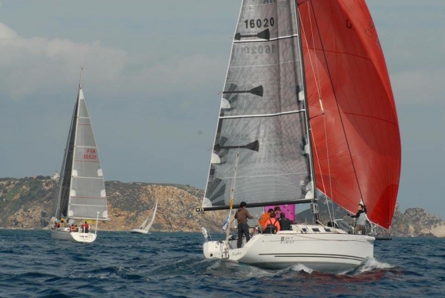  Sailboat in competition 