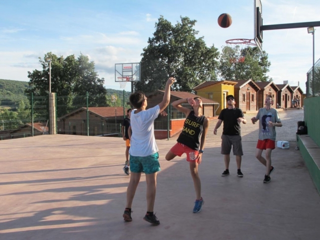  Quadras esportivas 