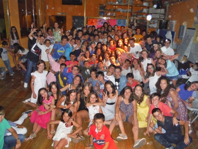  Festa com todos os alunos 