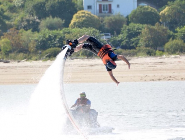 Flyboard de espaldas