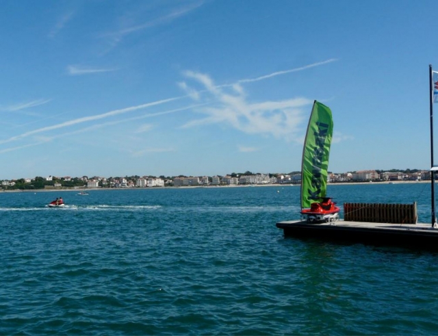 从索科亚海滩出发