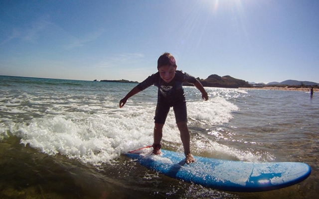  Das Gleichgewicht auf dem Brett halten 