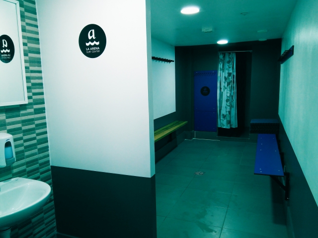  Douches et vestiaires 