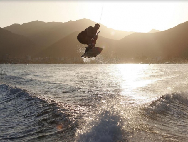  Sauter avec un wake board 