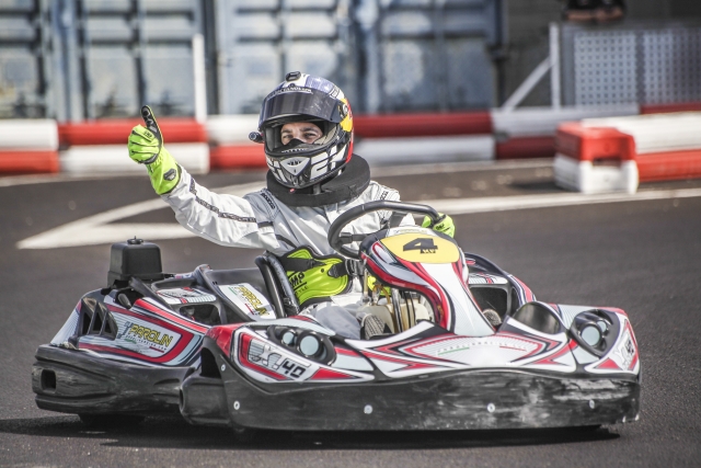  Going kart 